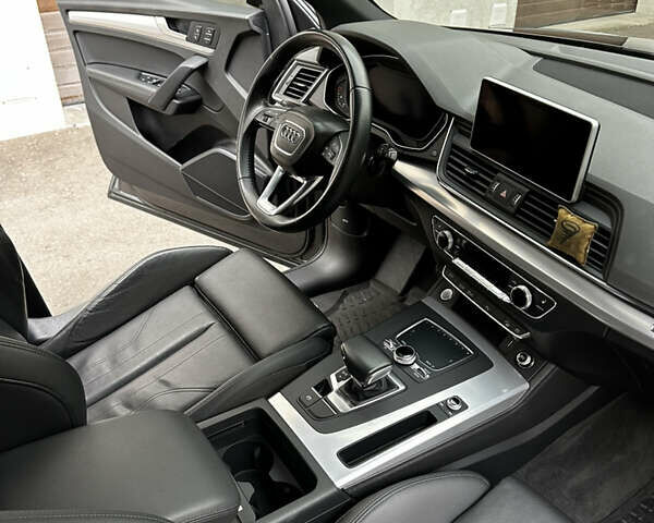 Сірий Ауді Ку 5, об'ємом двигуна 1.98 л та пробігом 98 тис. км за 29950 $, фото 33 на Automoto.ua