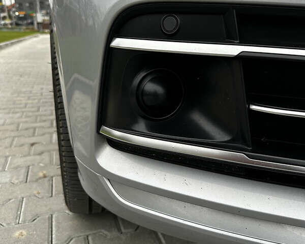 Серый Ауди Ку 5, объемом двигателя 1.98 л и пробегом 100 тыс. км за 34500 $, фото 2 на Automoto.ua