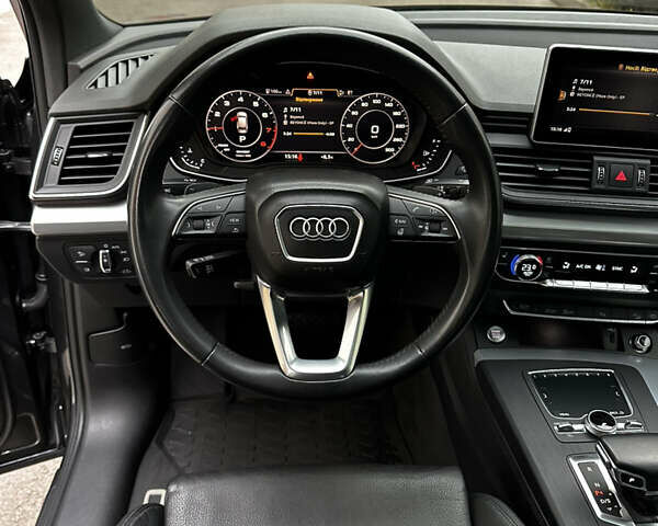 Сірий Ауді Ку 5, об'ємом двигуна 1.98 л та пробігом 98 тис. км за 29950 $, фото 36 на Automoto.ua