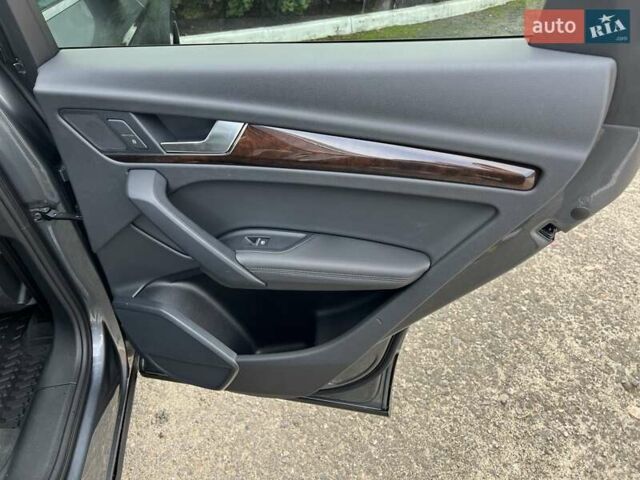 Серый Ауди Ку 5, объемом двигателя 0 л и пробегом 104 тыс. км за 27500 $, фото 33 на Automoto.ua