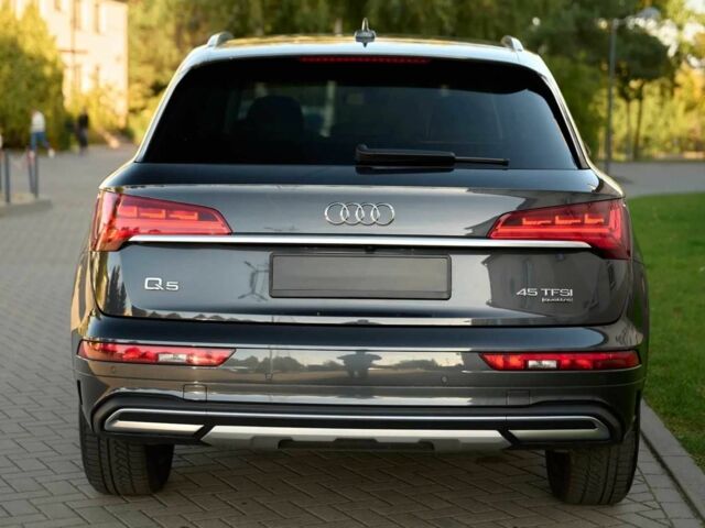 Сірий Ауді Ку 5, об'ємом двигуна 2 л та пробігом 60 тис. км за 24500 $, фото 5 на Automoto.ua