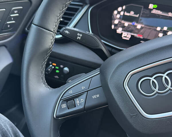 Сірий Ауді Ку 5, об'ємом двигуна 1.98 л та пробігом 25 тис. км за 39800 $, фото 81 на Automoto.ua