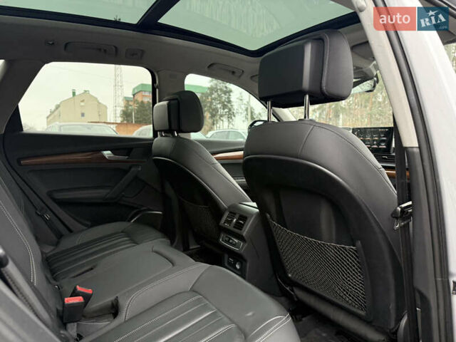 Серый Ауди Ку 5, объемом двигателя 1.98 л и пробегом 122 тыс. км за 30500 $, фото 11 на Automoto.ua