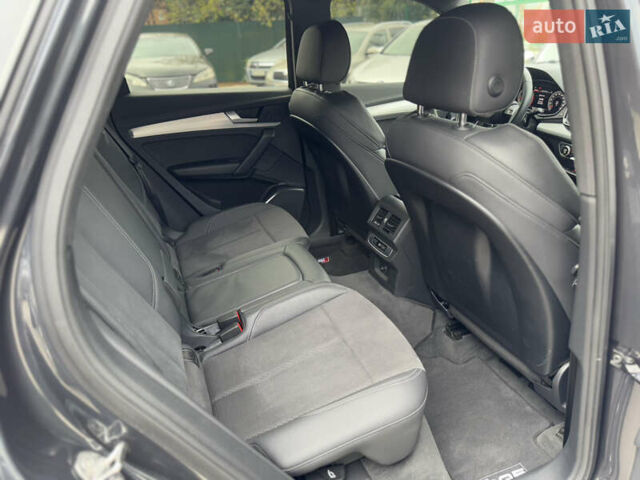 Серый Ауди Ку 5, объемом двигателя 3 л и пробегом 63 тыс. км за 52500 $, фото 37 на Automoto.ua