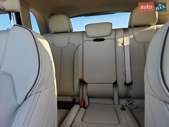 Серый Ауди Ку 5, объемом двигателя 1.98 л и пробегом 95 тыс. км за 13400 $, фото 9 на Automoto.ua