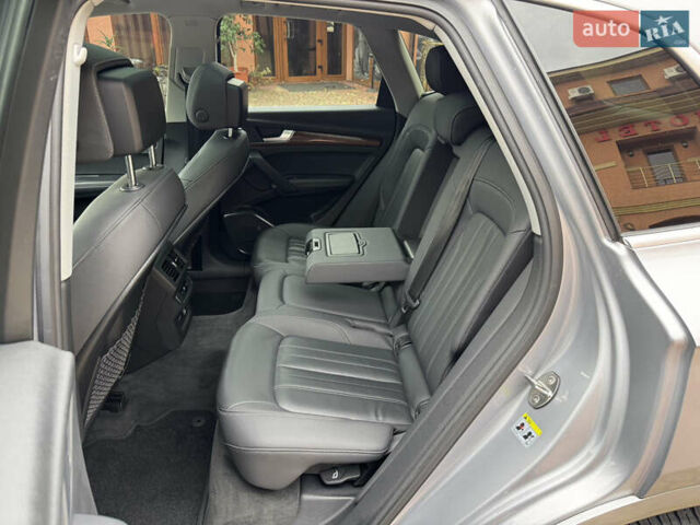 Серый Ауди Ку 5, объемом двигателя 2 л и пробегом 132 тыс. км за 30500 $, фото 56 на Automoto.ua