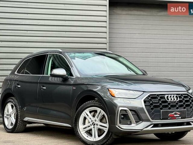 Серый Ауди Ку 5, объемом двигателя 1.98 л и пробегом 41 тыс. км за 51900 $, фото 3 на Automoto.ua