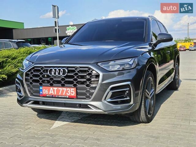 Серый Ауди Ку 5, объемом двигателя 1.98 л и пробегом 67 тыс. км за 38500 $, фото 2 на Automoto.ua