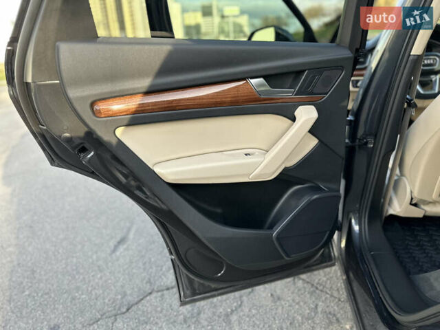 Серый Ауди Ку 5, объемом двигателя 1.98 л и пробегом 59 тыс. км за 36000 $, фото 23 на Automoto.ua