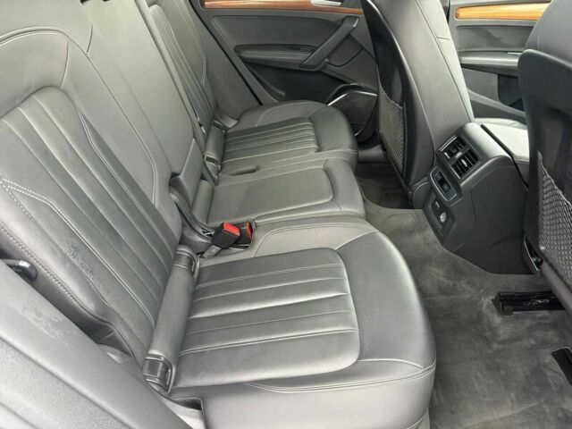 Серый Ауди Ку 5, объемом двигателя 2 л и пробегом 20 тыс. км за 16000 $, фото 10 на Automoto.ua