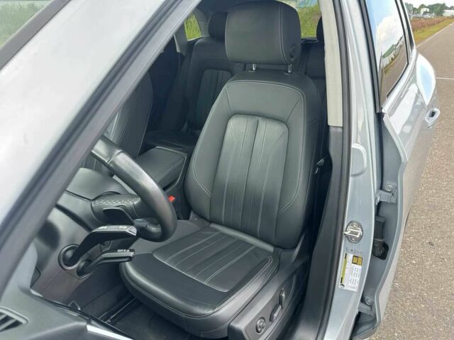 Серый Ауди Ку 5, объемом двигателя 2 л и пробегом 20 тыс. км за 16000 $, фото 7 на Automoto.ua