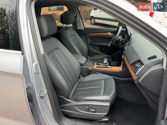 Серый Ауди Ку 5, объемом двигателя 2 л и пробегом 132 тыс. км за 30500 $, фото 65 на Automoto.ua