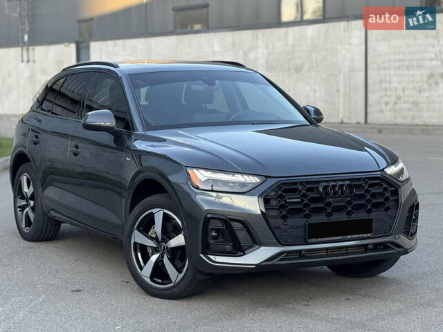 Сірий Ауді Ку 5, об'ємом двигуна 1.98 л та пробігом 25 тис. км за 39800 $, фото 1 на Automoto.ua