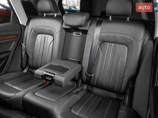 Серый Ауди Ку 5, объемом двигателя 1.98 л и пробегом 42 тыс. км за 36900 $, фото 34 на Automoto.ua