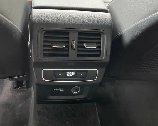 Серый Ауди Ку 5, объемом двигателя 1.98 л и пробегом 153 тыс. км за 29500 $, фото 28 на Automoto.ua