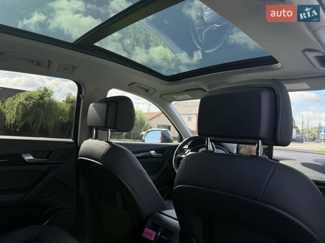 Серый Ауди Ку 5, объемом двигателя 1.98 л и пробегом 123 тыс. км за 32999 $, фото 28 на Automoto.ua