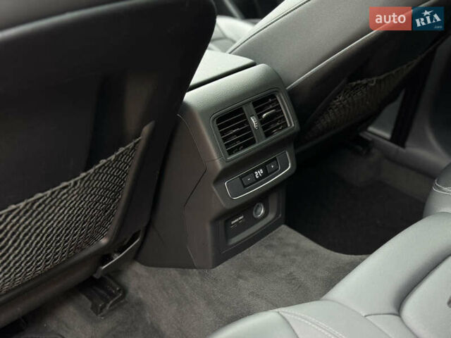 Серый Ауди Ку 5, объемом двигателя 2 л и пробегом 131 тыс. км за 30500 $, фото 57 на Automoto.ua