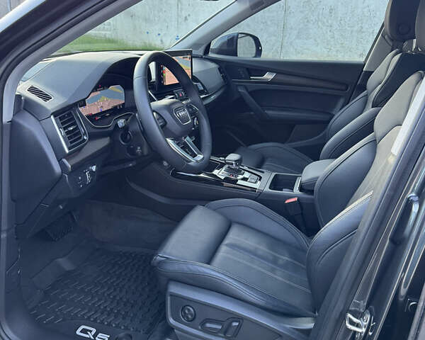 Сірий Ауді Ку 5, об'ємом двигуна 1.98 л та пробігом 25 тис. км за 39800 $, фото 25 на Automoto.ua