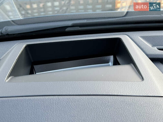 Сірий Ауді Ку 5, об'ємом двигуна 1.98 л та пробігом 25 тис. км за 39800 $, фото 84 на Automoto.ua