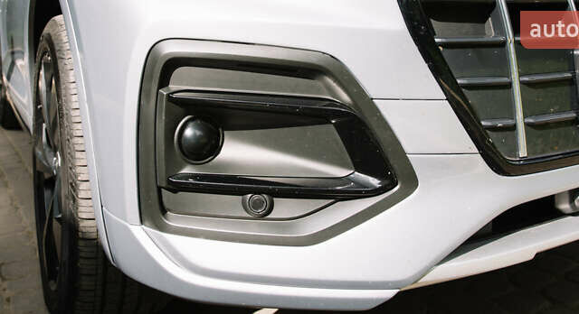 Серый Ауди Ку 5, объемом двигателя 1.98 л и пробегом 46 тыс. км за 35000 $, фото 7 на Automoto.ua