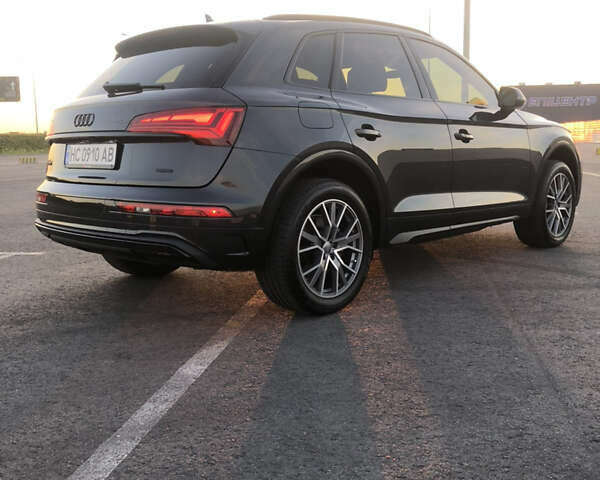 Серый Ауди Ку 5, объемом двигателя 1.98 л и пробегом 32 тыс. км за 43000 $, фото 6 на Automoto.ua