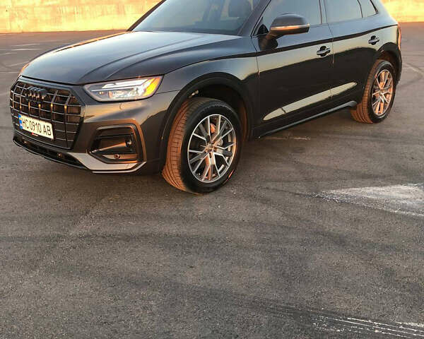 Серый Ауди Ку 5, объемом двигателя 1.98 л и пробегом 50 тыс. км за 39500 $, фото 2 на Automoto.ua