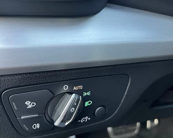 Серый Ауди Ку 5, объемом двигателя 1.97 л и пробегом 108 тыс. км за 42500 $, фото 15 на Automoto.ua