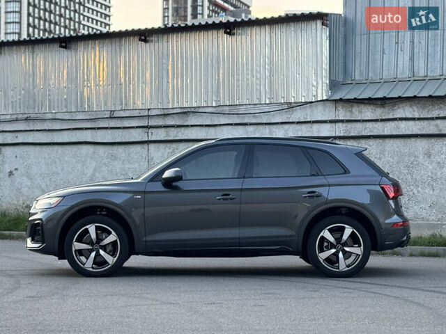 Сірий Ауді Ку 5, об'ємом двигуна 1.98 л та пробігом 25 тис. км за 39800 $, фото 6 на Automoto.ua