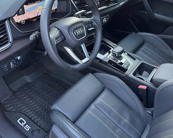 Сірий Ауді Ку 5, об'ємом двигуна 1.98 л та пробігом 25 тис. км за 39800 $, фото 22 на Automoto.ua