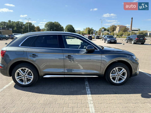 Серый Ауди Ку 5, объемом двигателя 1.97 л и пробегом 81 тыс. км за 44500 $, фото 2 на Automoto.ua