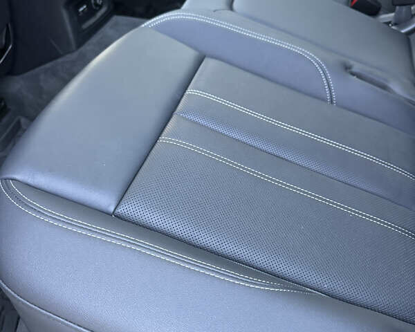 Сірий Ауді Ку 5, об'ємом двигуна 1.98 л та пробігом 25 тис. км за 39800 $, фото 37 на Automoto.ua