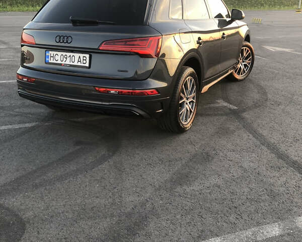 Серый Ауди Ку 5, объемом двигателя 1.98 л и пробегом 32 тыс. км за 43000 $, фото 14 на Automoto.ua