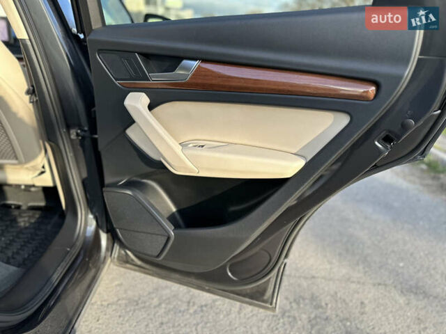 Серый Ауди Ку 5, объемом двигателя 1.98 л и пробегом 59 тыс. км за 36000 $, фото 25 на Automoto.ua