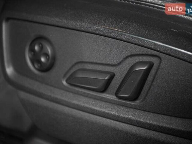 Серый Ауди Ку 5, объемом двигателя 1.98 л и пробегом 42 тыс. км за 36900 $, фото 40 на Automoto.ua