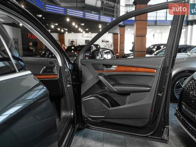 Серый Ауди Ку 5, объемом двигателя 1.98 л и пробегом 42 тыс. км за 36900 $, фото 27 на Automoto.ua