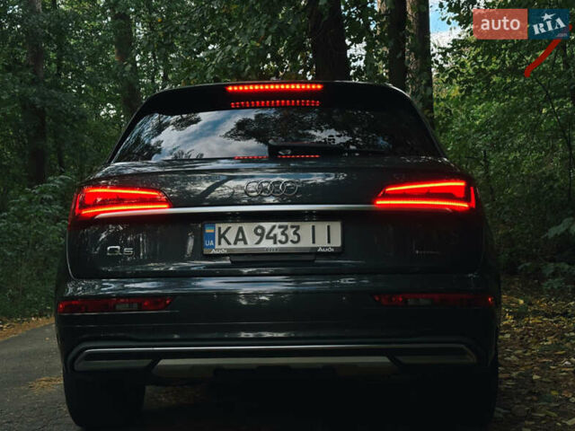 Сірий Ауді Ку 5, об'ємом двигуна 1.98 л та пробігом 29 тис. км за 37879 $, фото 21 на Automoto.ua