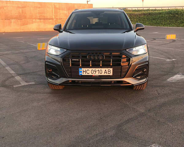 Серый Ауди Ку 5, объемом двигателя 1.98 л и пробегом 50 тыс. км за 39500 $, фото 4 на Automoto.ua