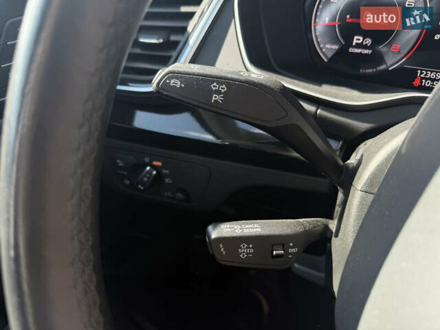 Серый Ауди Ку 5, объемом двигателя 1.98 л и пробегом 123 тыс. км за 32999 $, фото 34 на Automoto.ua