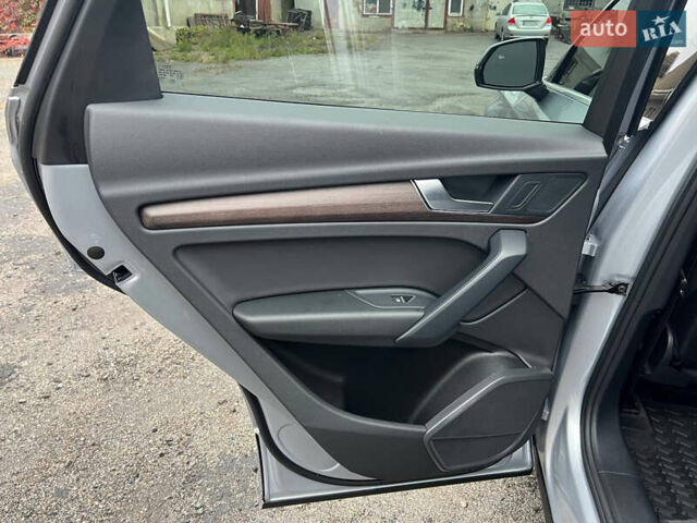 Серый Ауди Ку 5, объемом двигателя 1.98 л и пробегом 116 тыс. км за 33500 $, фото 20 на Automoto.ua