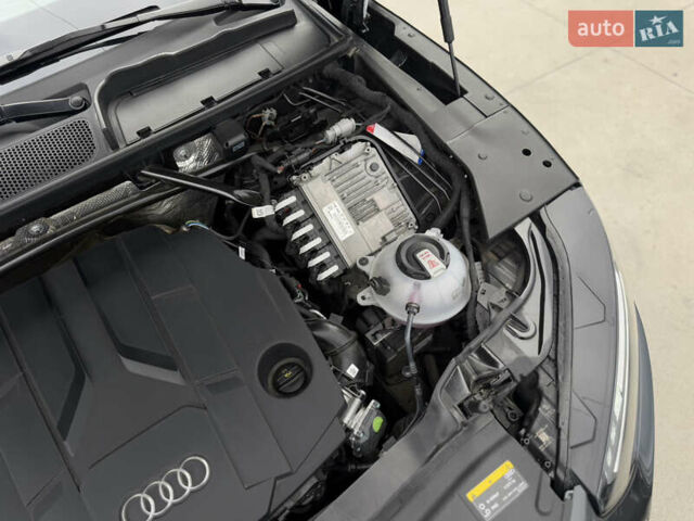 Серый Ауди Ку 5, объемом двигателя 3 л и пробегом 63 тыс. км за 52500 $, фото 50 на Automoto.ua