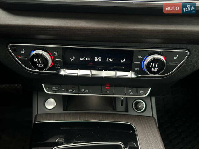 Серый Ауди Ку 5, объемом двигателя 1.98 л и пробегом 116 тыс. км за 33500 $, фото 33 на Automoto.ua