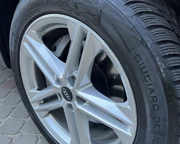 Серый Ауди Ку 5, объемом двигателя 1.97 л и пробегом 108 тыс. км за 42500 $, фото 6 на Automoto.ua