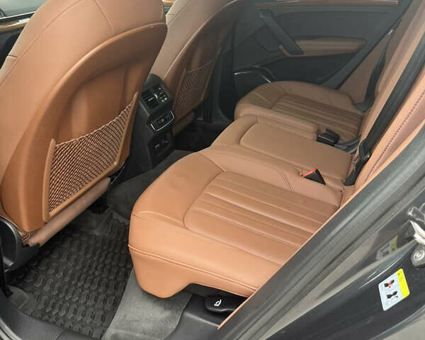 Серый Ауди Ку 5, объемом двигателя 2 л и пробегом 55 тыс. км за 36500 $, фото 9 на Automoto.ua