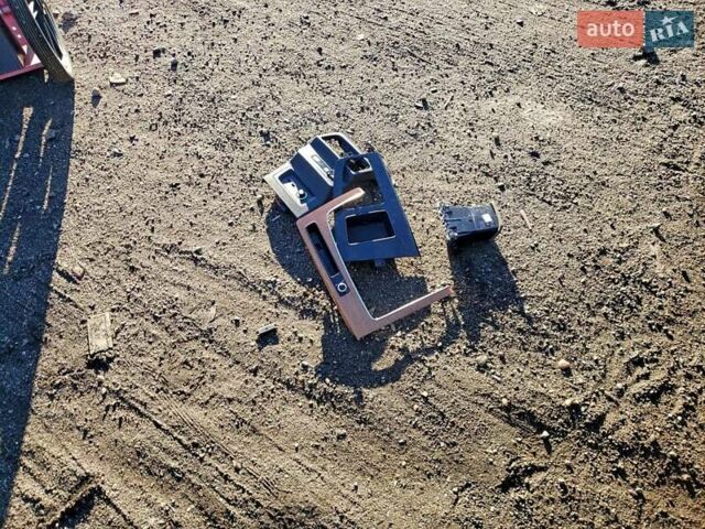 Серый Ауди Ку 5, объемом двигателя 1.98 л и пробегом 96 тыс. км за 13000 $, фото 12 на Automoto.ua