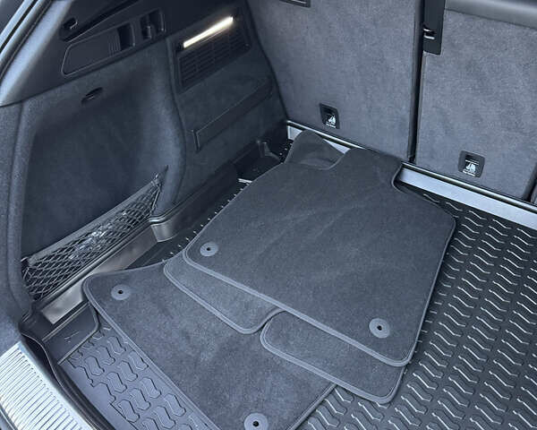 Сірий Ауді Ку 5, об'ємом двигуна 1.98 л та пробігом 25 тис. км за 39800 $, фото 43 на Automoto.ua