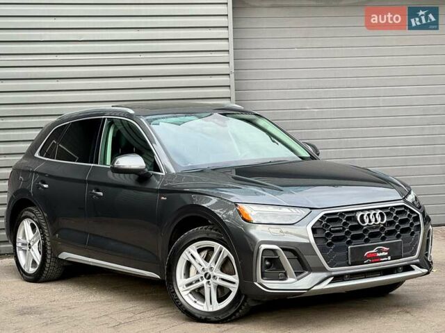 Серый Ауди Ку 5, объемом двигателя 1.98 л и пробегом 41 тыс. км за 51900 $, фото 4 на Automoto.ua