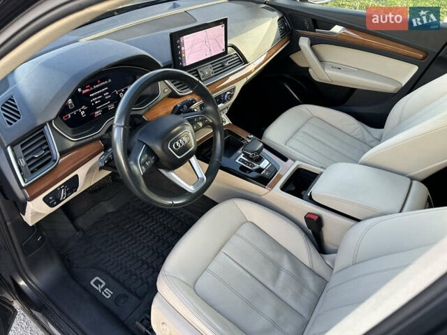 Серый Ауди Ку 5, объемом двигателя 1.98 л и пробегом 59 тыс. км за 36000 $, фото 18 на Automoto.ua