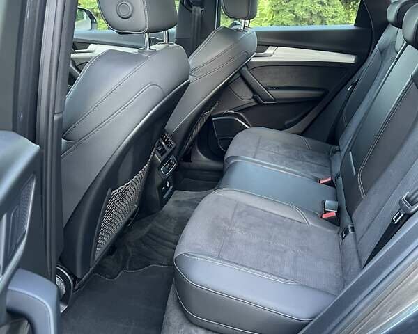 Серый Ауди Ку 5, объемом двигателя 1.97 л и пробегом 108 тыс. км за 42500 $, фото 16 на Automoto.ua