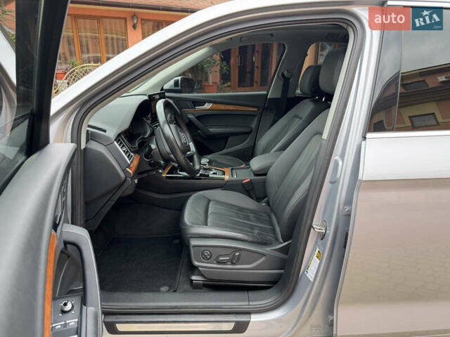 Серый Ауди Ку 5, объемом двигателя 2 л и пробегом 131 тыс. км за 30500 $, фото 32 на Automoto.ua