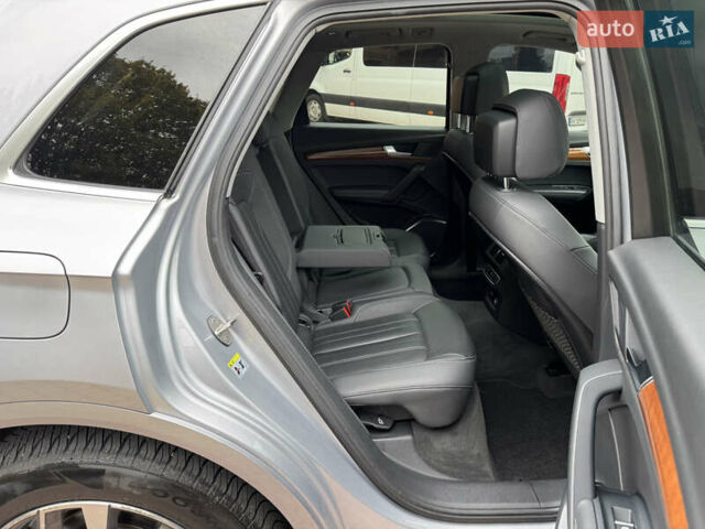 Серый Ауди Ку 5, объемом двигателя 2 л и пробегом 131 тыс. км за 30500 $, фото 59 на Automoto.ua